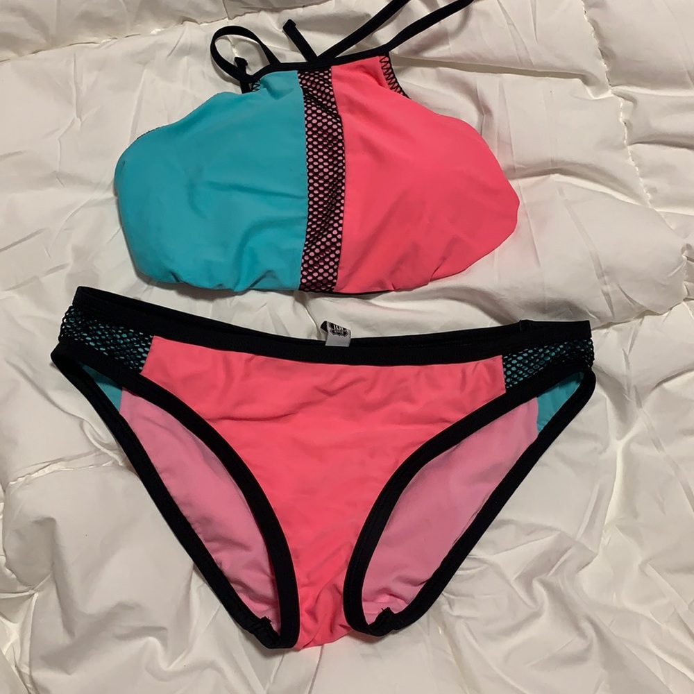 HIGH NECK BIKINI SET